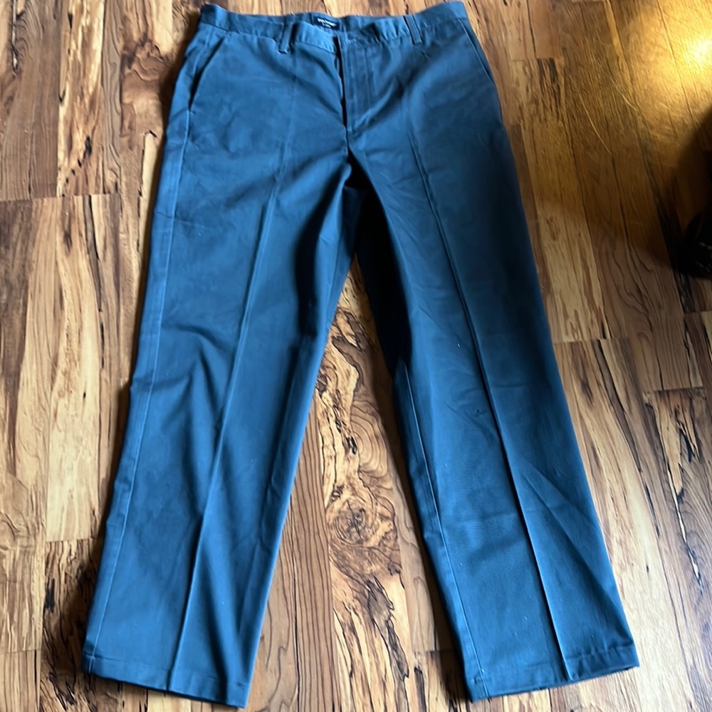 Men’s Dockers